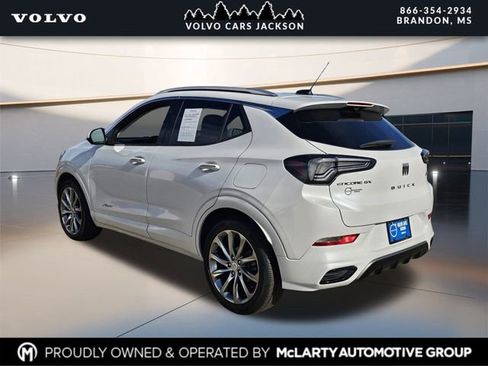 Used 2024 Buick Encore GX Avenir w/ Avenir Technology Package image 5