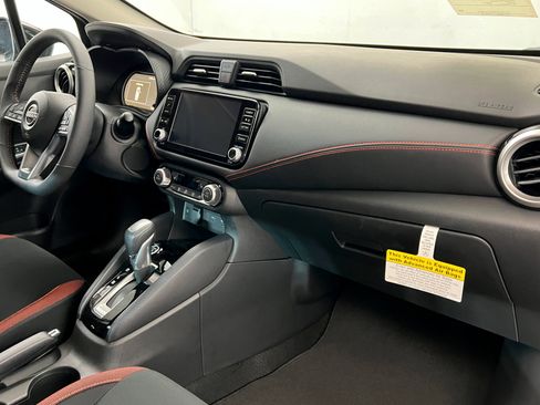 New 2025 Nissan Versa SR w/ Trunk Package image 23