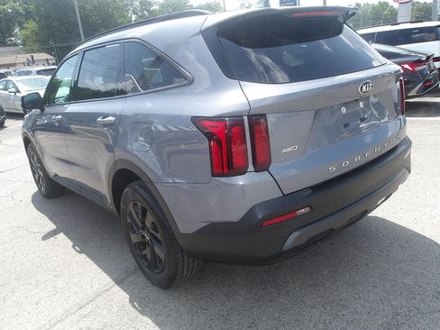 Used 2021 Kia Sorento S w/ Panoramic Sunroof Package AWD/4WD image 5