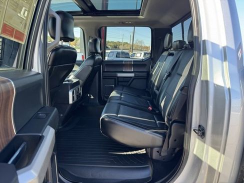 Used 2017 Ford F150 Lariat w/ Equipment Group 502A Luxury image 10