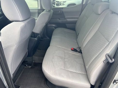 Used 2022 Toyota Tacoma SR5 image 19