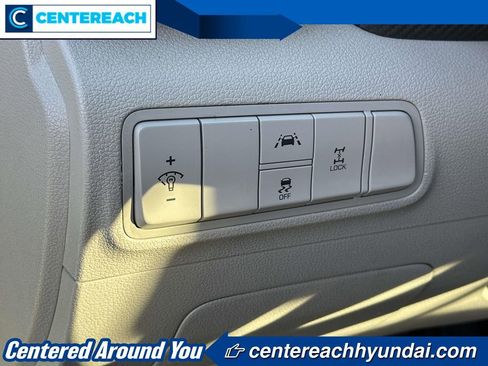 Used 2021 Hyundai Tucson SE image 16