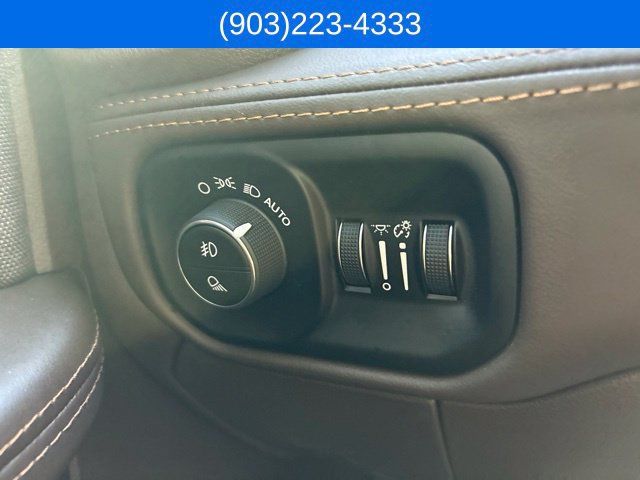 Used 2025 RAM 2500 Limited AWD/4WD image 20