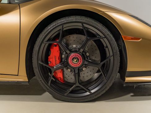 Used 2023 Lamborghini Huracan Tecnica image 12