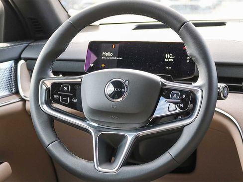 New 2025 Volvo EX90 Ultra image 17