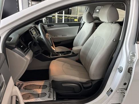 Used 2019 Hyundai Sonata SE image 18