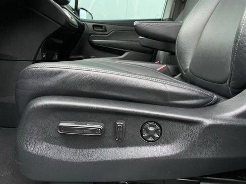 Used 2023 Honda Odyssey EX-L image 25