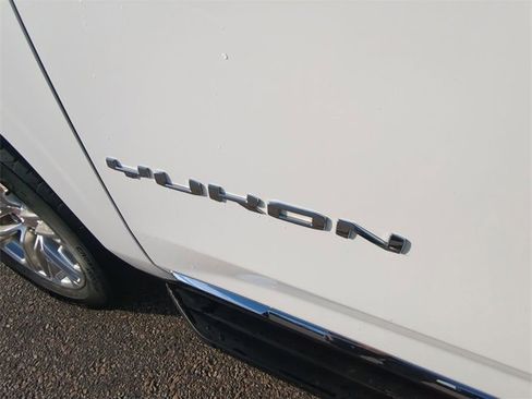 Certified 2024 GMC Yukon SLT image 31