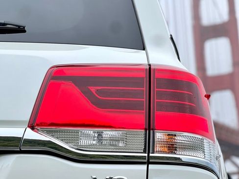 Certified 2020 Toyota Land Cruiser Heritage Edition AWD/4WD image 12