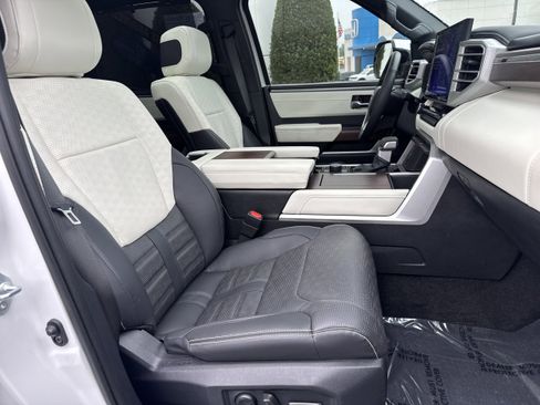 Used 2022 Toyota Tundra Capstone AWD/4WD image 17