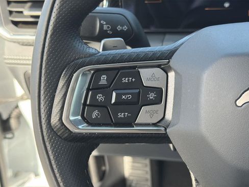 Used 2024 Ford Mustang GT Premium image 12