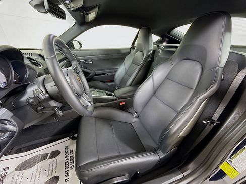 Certified 2024 Porsche 718 Cayman S RWD image 5