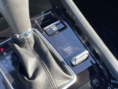 New 2026 Jeep Compass Latitude image 39