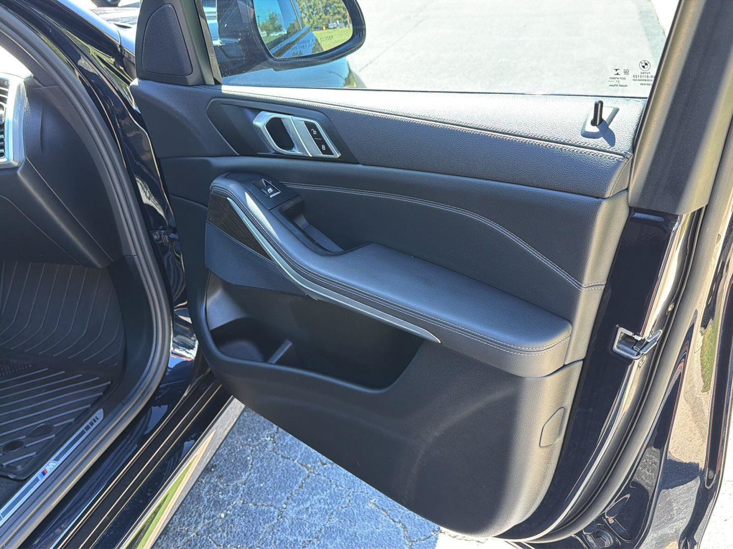 Used 2022 BMW X5 sDrive40i w/ M Sport Package RWD image 15