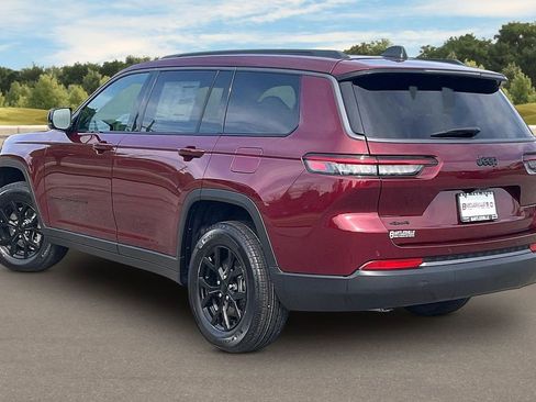 New 2026 Jeep Grand Cherokee L 4WD image 3