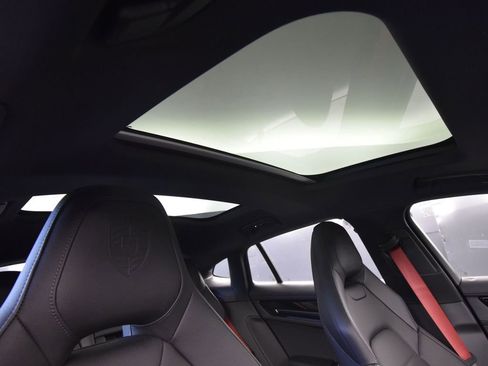 New 2025 Porsche Panamera 4 image 15