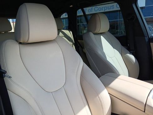 Used 2022 BMW X5 sDrive40i w/ Premium Package RWD image 16