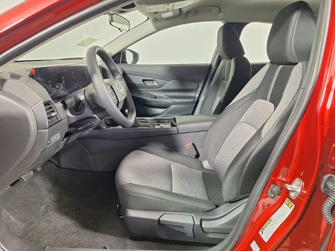 Used 2026 Nissan Sentra SV w/ Floor Mat Package FWD image 9