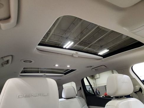 Certified 2023 GMC Acadia Denali w/ Denali Ultimate Package image 34