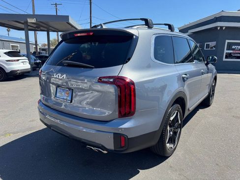 Used 2025 Kia Telluride S AWD/4WD image 7