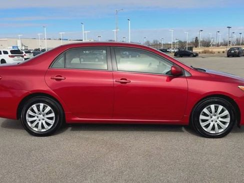 Used 2013 Toyota Corolla LE image 9