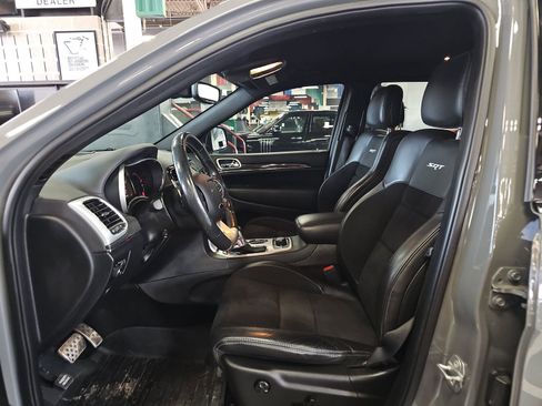 Used 2019 Jeep Grand Cherokee SRT AWD/4WD image 14
