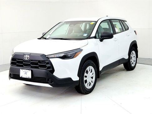 New 2026 Toyota Corolla Cross L image 2