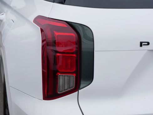 Used 2024 Hyundai Palisade Calligraphy AWD/4WD image 17