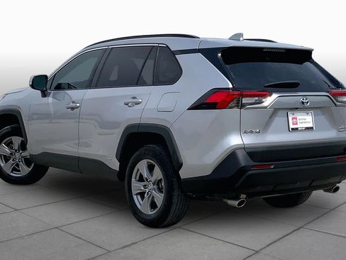 Used 2022 Toyota RAV4 XLE w/ Convenience Package AWD/4WD image 12