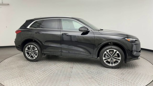 Used 2025 Audi Q5 Premium w/ Convenience Package AWD/4WD image 9