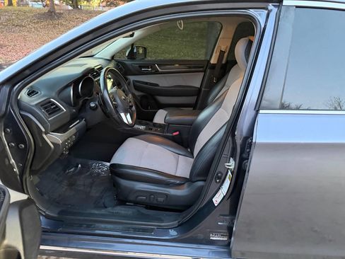 Used 2017 Subaru Legacy 2.5i Sport image 8