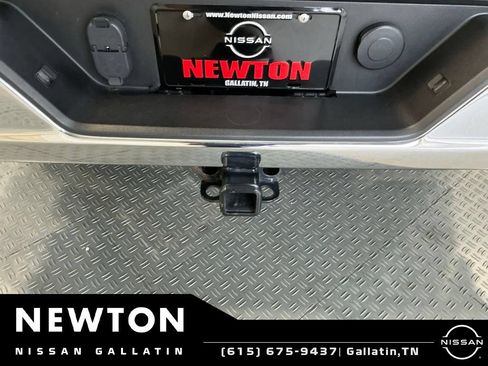 Used 2023 GMC Sierra 1500 SLT AWD/4WD image 13