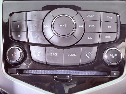 Used 2015 Chevrolet Cruze LT FWD image 17