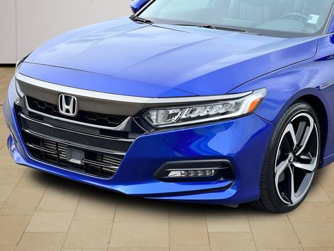 Used 2018 Honda Accord Sport image 34