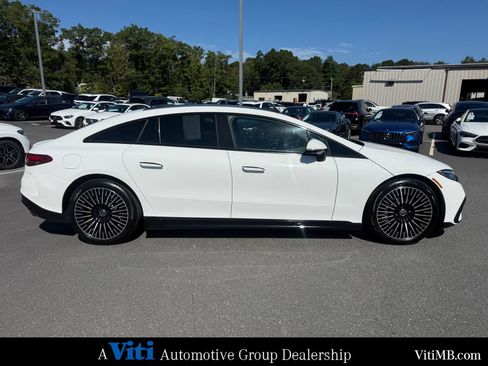 Certified 2023 Mercedes-Benz EQS 580 4MATIC Sedan image 9