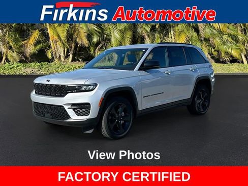 Used 2022 Jeep Grand Cherokee Altitude AWD/4WD image 1