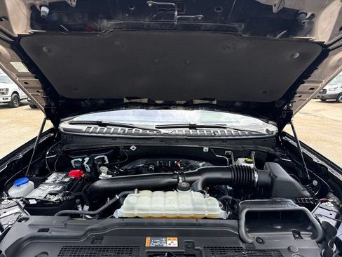 Used 2025 Ford Expedition Active RWD image 35