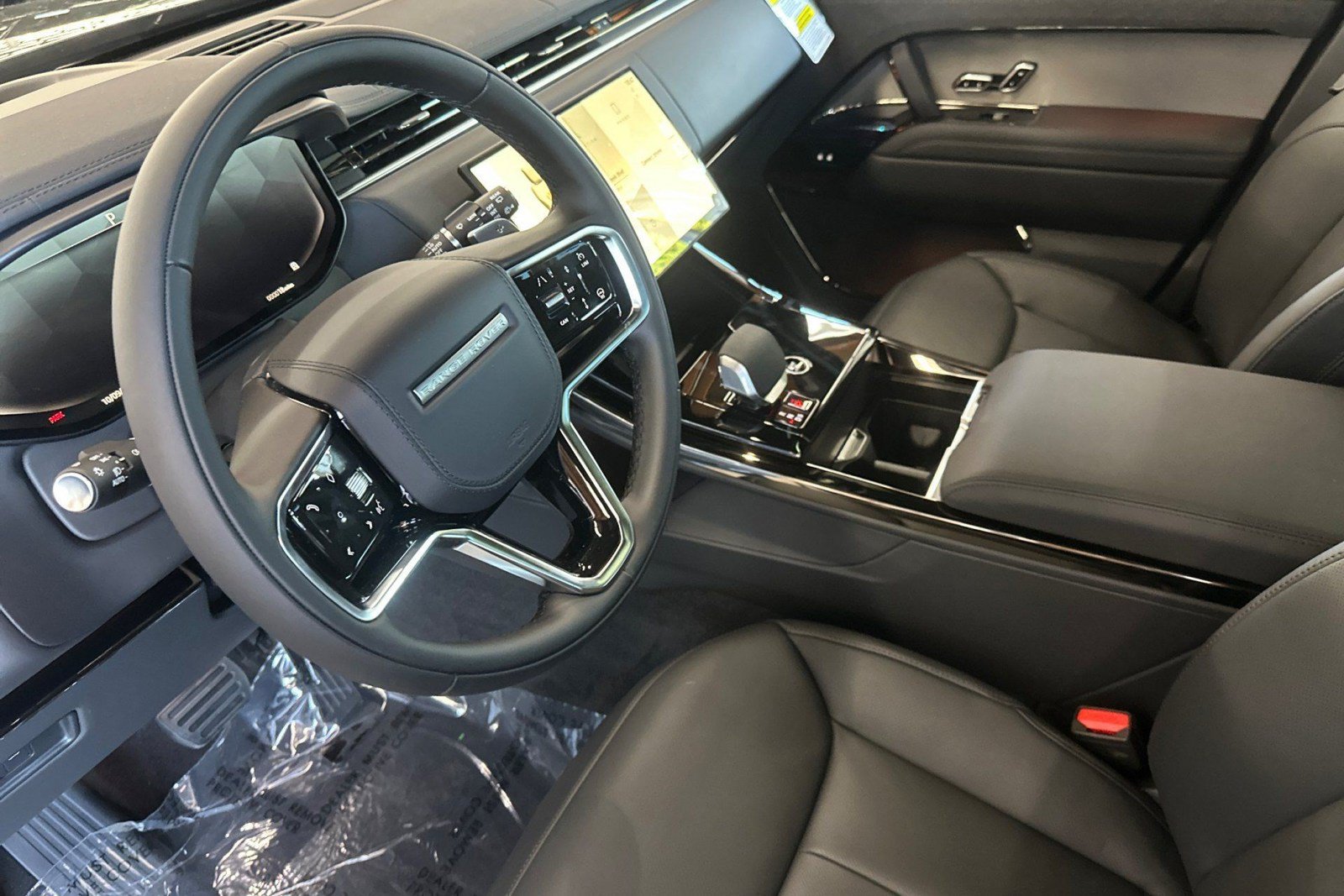 New 2027 Land Rover Range Rover Sport SE AWD/4WD image 4