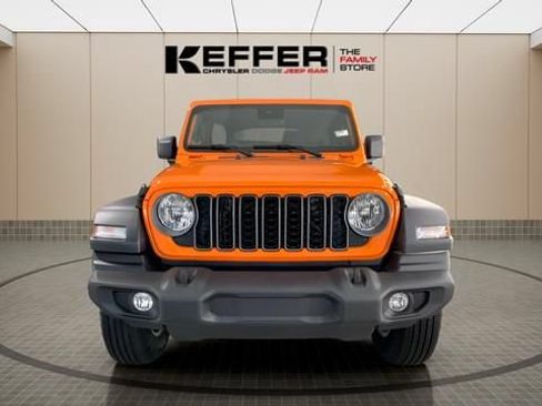 Used 2025 Jeep Wrangler Unlimited Sport AWD/4WD image 9