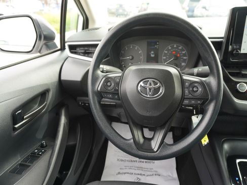 Used 2024 Toyota Corolla LE image 13