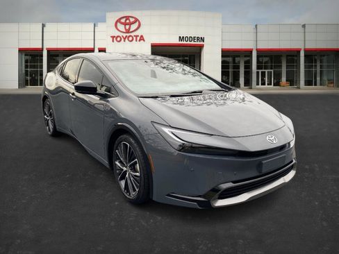 Certified 2024 Toyota Prius XLE image 7