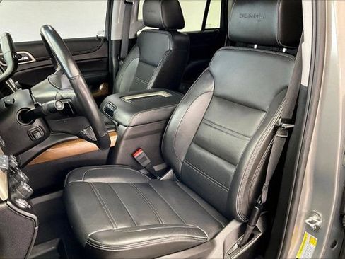 Used 2019 GMC Yukon Denali w/ Enhanced Security Package AWD/4WD image 17