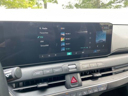 Used 2025 Kia K4 LX image 42