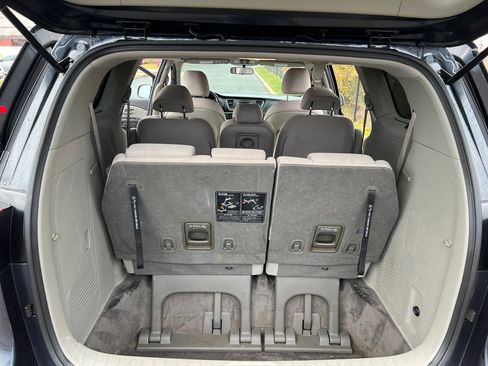 Used 2016 Kia Sedona LX w/ LX Convenience Package image 12