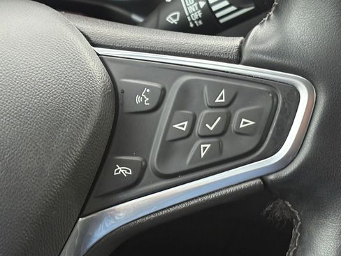 Used 2023 Chevrolet Equinox LT image 20