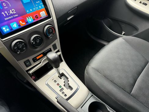 Used 2010 Toyota Corolla image 12