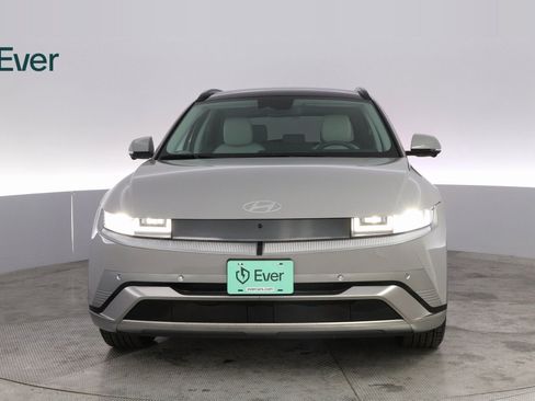 Used 2025 Hyundai Ioniq 5 Limited image 3