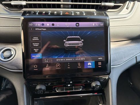 Certified 2023 Jeep Grand Cherokee L Limited AWD/4WD image 83