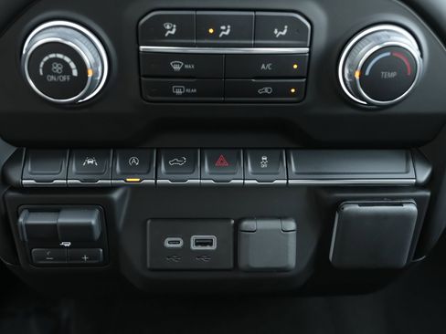 Used 2025 Chevrolet Silverado 1500 Custom AWD/4WD image 16