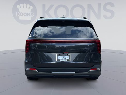 New 2026 Kia Carnival SX Prestige FWD image 5